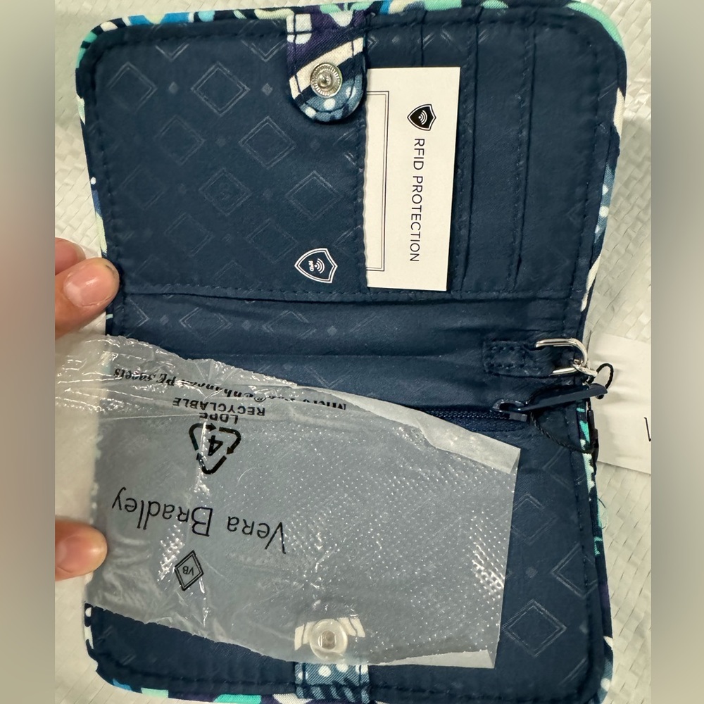 Vera Bradley Blue Island Medallion Rfid Bifold Wallet… Gem